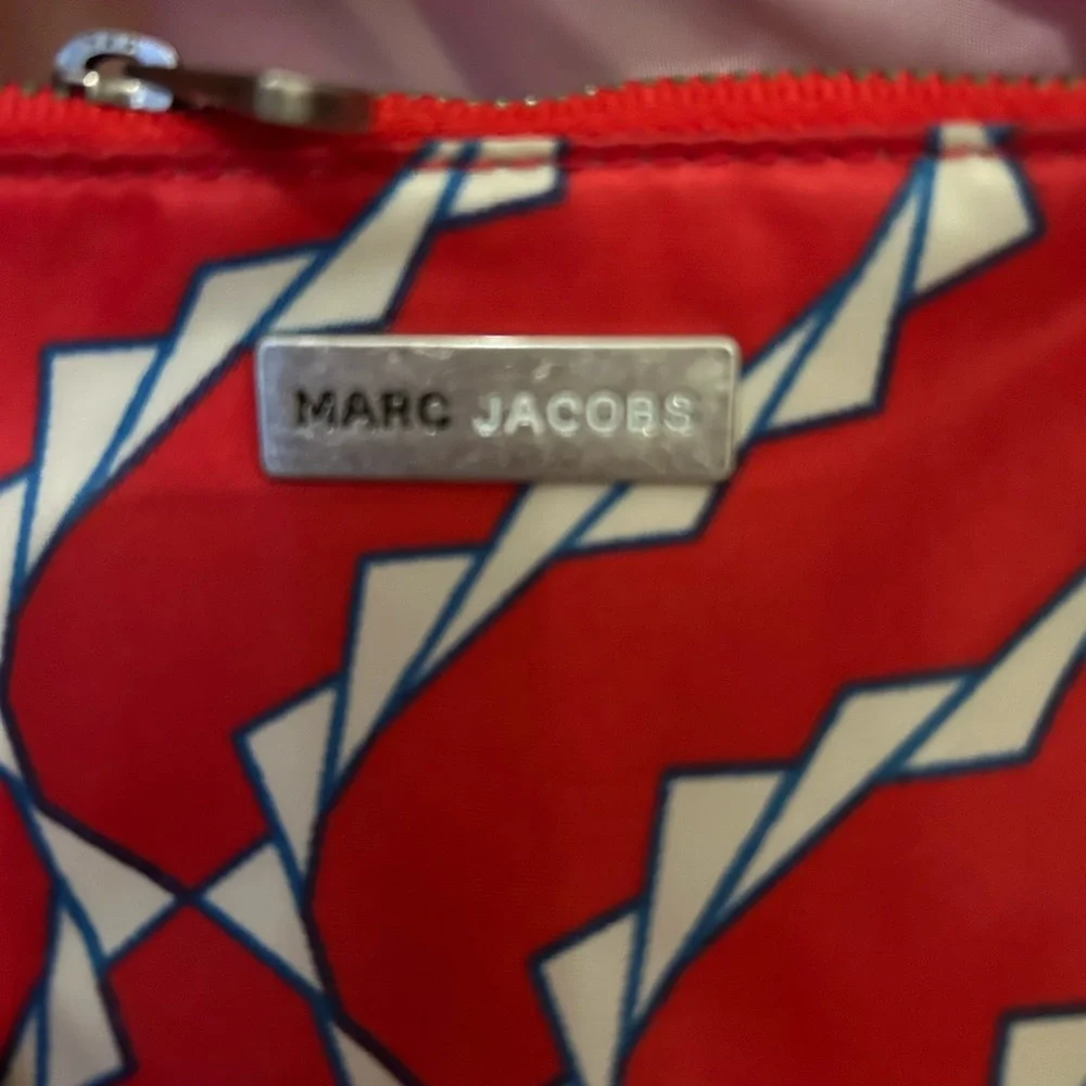 EUC Marc Jacobs Poppy Red Bunting Bag M341022 - Picture 4 of 7